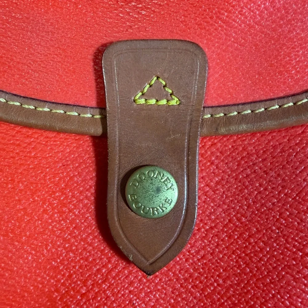 Red Dooney & Bourke Pebble Leather Short Shoulder Small flap-closure Bag